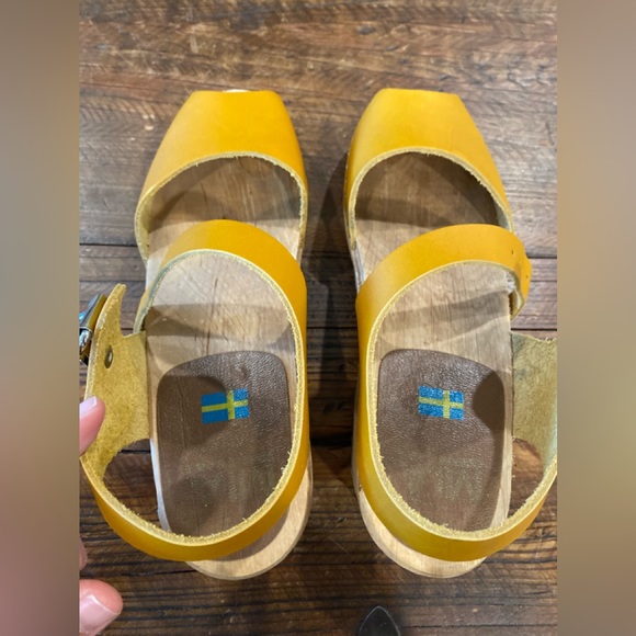 MIA Clogs - Picture 6 of 12